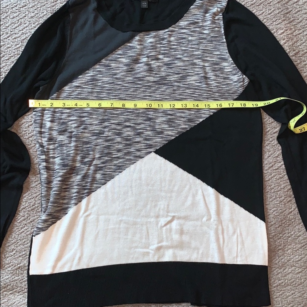 Sweater bundle - Picture 7 of 8